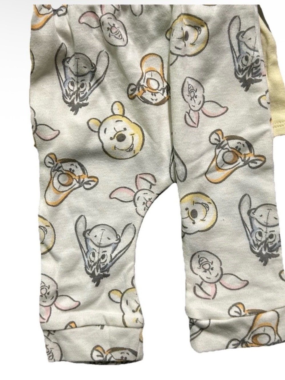 NWT Baby Disney Winnie The Pooh Matching Set Hat Size 0-3 Months - Picture 4 of 4